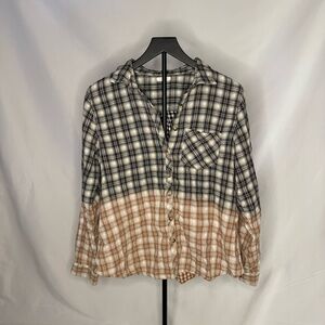 Maurices Women’s Black & Yellow Ombre Button-Down Flannel | Size L | EUC